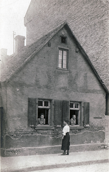 F4 1921 Bahnhofstr. 17